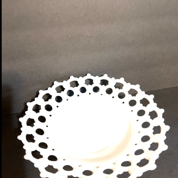 Vintage Milk Glass Dish - Picture 4 of 9